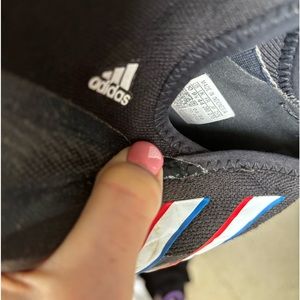 NB pre-loved Adidas Predator laceless soccer cleats